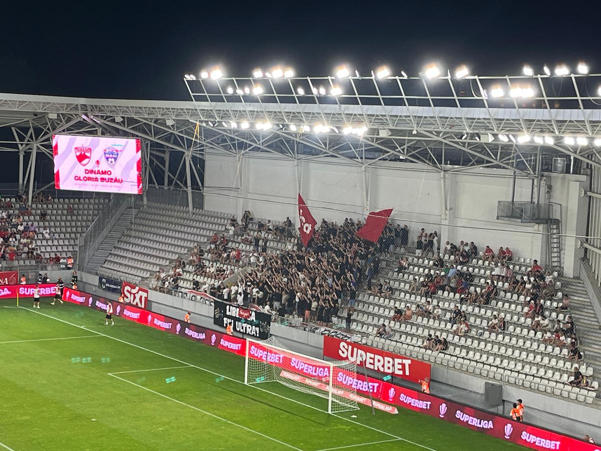 Dinamo în roller-coaster. „Câinii” au zburdat pe teren, dar au avut și momente de panică