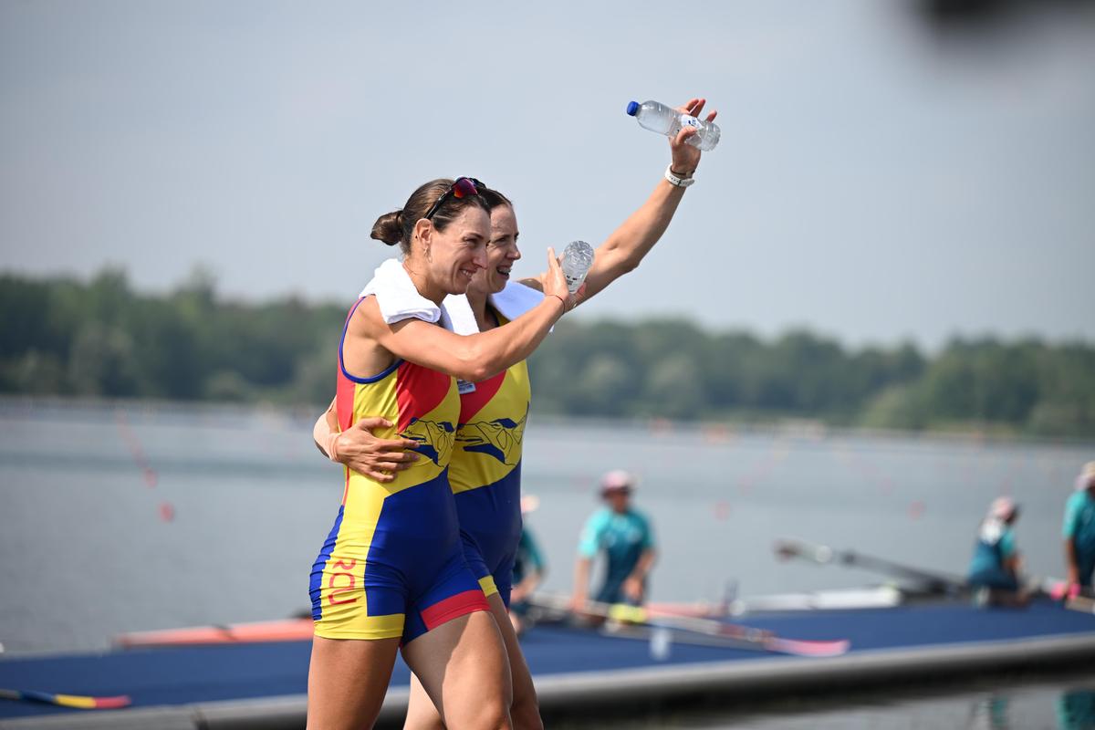 Ioana Vrînceanu și Roxana Anghel au obținut medalia de ARGINT la dublu rame feminin