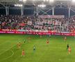 Ultrașii din Peluza Sud Dinamo stau într-un loc neobișnuit în partida pe care „câinii” o dispută împotriva Gloriei Buzău, în runda cu numărul #4 din Superliga.