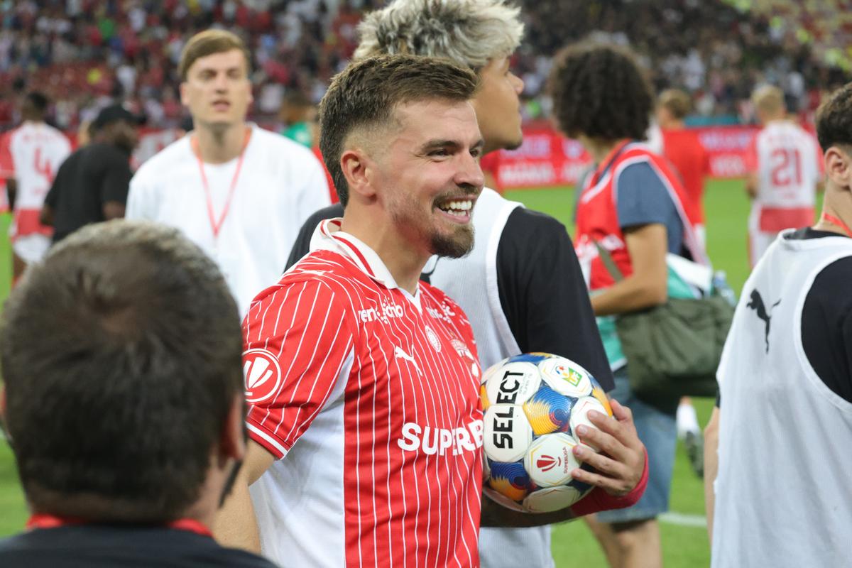 Bucuria celor de la Dinamo după victoria cu FCSB