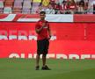 Jucătorii lui Dinamo și FCSB au ieșit pentru inspecția gazonului // Foto: Ionuț Iordache GSP