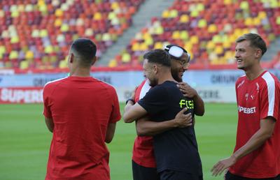 Cum a fost primit Politic la Dinamo - FCSB + ce a făcut Musi când și-a văzut foștii coechipieri