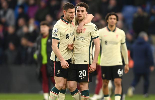 Fost coleg cu Diogo Jota la Liverpool, James Milner va prelua numărul 20