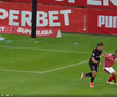 Penalty-ul comis de Radunovic în Dinamo - FCSB