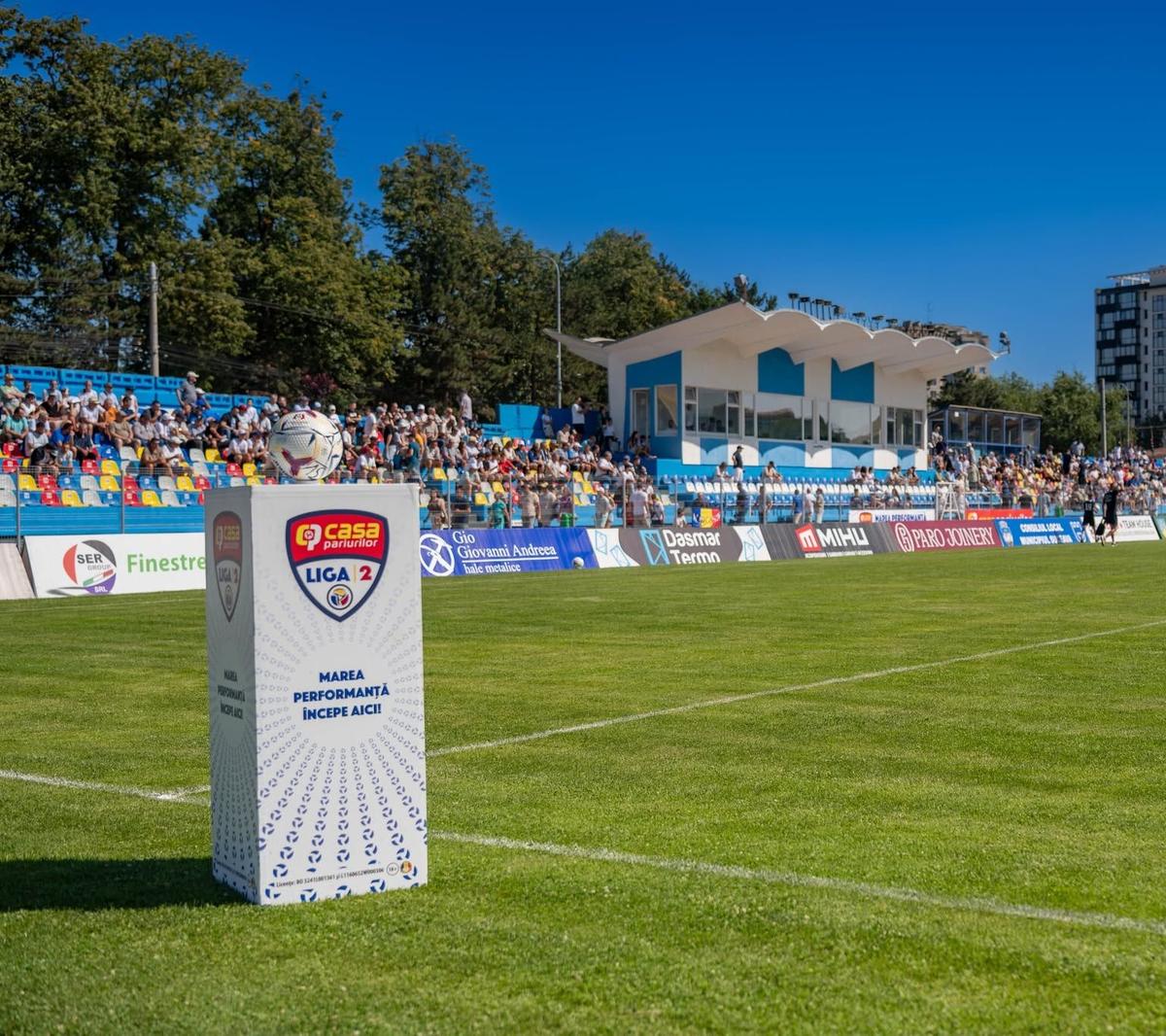 Au cosmetizat stadionul pentru Liga 2 » 3500 de spectatori s-au prezentat la primul meci