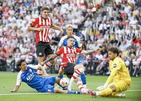 Dennis Man și PSV, înfrânți în Supercupa Olandei