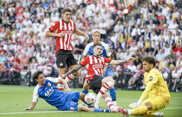 Dezastru pentru Dennis Man » PSV, spulberată în Supercupa Olandei!