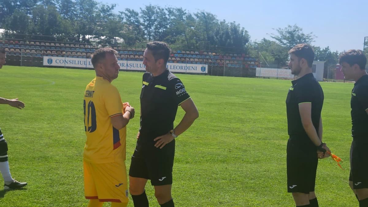 Ca în vremurile bune! Gigel Bucur, Cernat, Niculae și Gardoș au pus osul la treabă la 30 de grade! Sebastian Colțescu, primul meci la old-boys