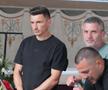 Cătălin Munteanu și Nicolae Mușat, prezenți la priveghiul lui Constantin „Gogu” Covaciu // foto: Andrei Furnigă GSP