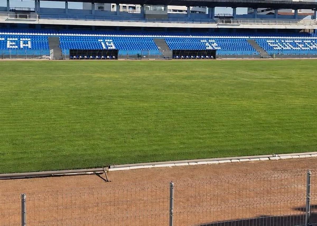 Au cosmetizat stadionul pentru Liga 2 » 3500 de spectatori s-au prezentat la primul meci