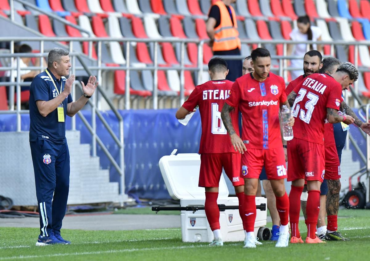 Daniel Oprița se gândește să plece de la Steaua: „Mă scuipă și mă înjură...”