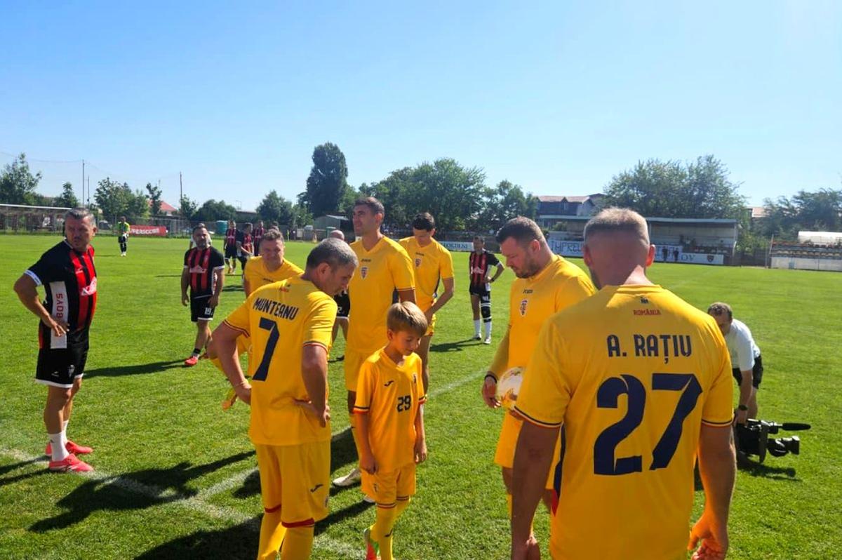 Ca în vremurile bune! Gigel Bucur, Cernat, Niculae și Gardoș au pus osul la treabă la 30 de grade! Sebastian Colțescu, primul meci la old-boys