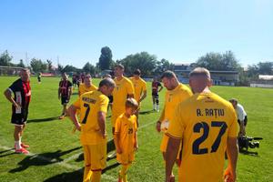 Ca în vremurile bune! Gigel Bucur, Cernat, Niculae și Gardoș au pus osul la treabă la 30 de grade! Sebastian Colțescu, primul meci la old-boys