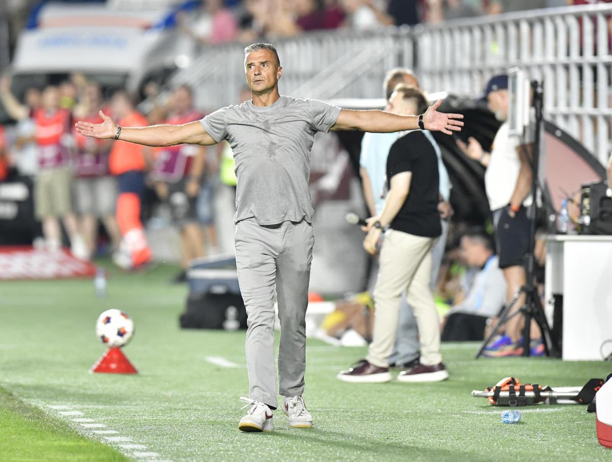„Nu e o scuză, dar...” » Ce a remarcat antrenorul lui CFR Cluj și pe ce a dat vina pentru înfrângerea din Giulești