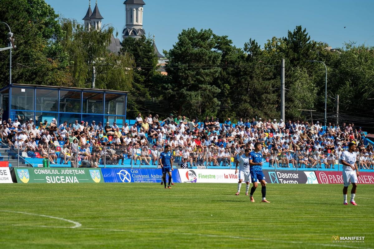 Au cosmetizat stadionul pentru Liga 2 » 3500 de spectatori s-au prezentat la primul meci