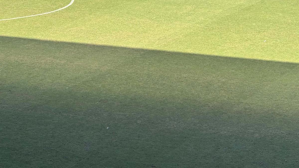 Gazonul de pe Ghencea se află într-o stare deplorabilă și la primul meci al sezonului pentru Steaua