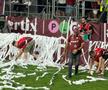 Fanii Rapidului au întârziat meciul cu CFR Cluj cu 6 minute » Imagini spectaculoase în Giulești