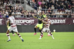 Rapid - CFR Cluj, derby în etapa a 3-a » Clujenii cer „roșu” la ieșirea lui Aioani
