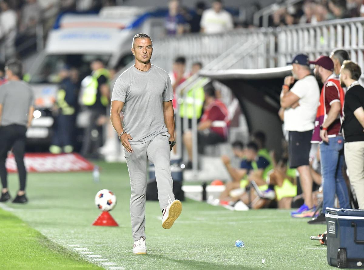Rapid a făcut spectacol cu CFR Cluj și a urcat pe primul loc în Superliga » Dobre și Moruțan, cei mai buni jucători în derby