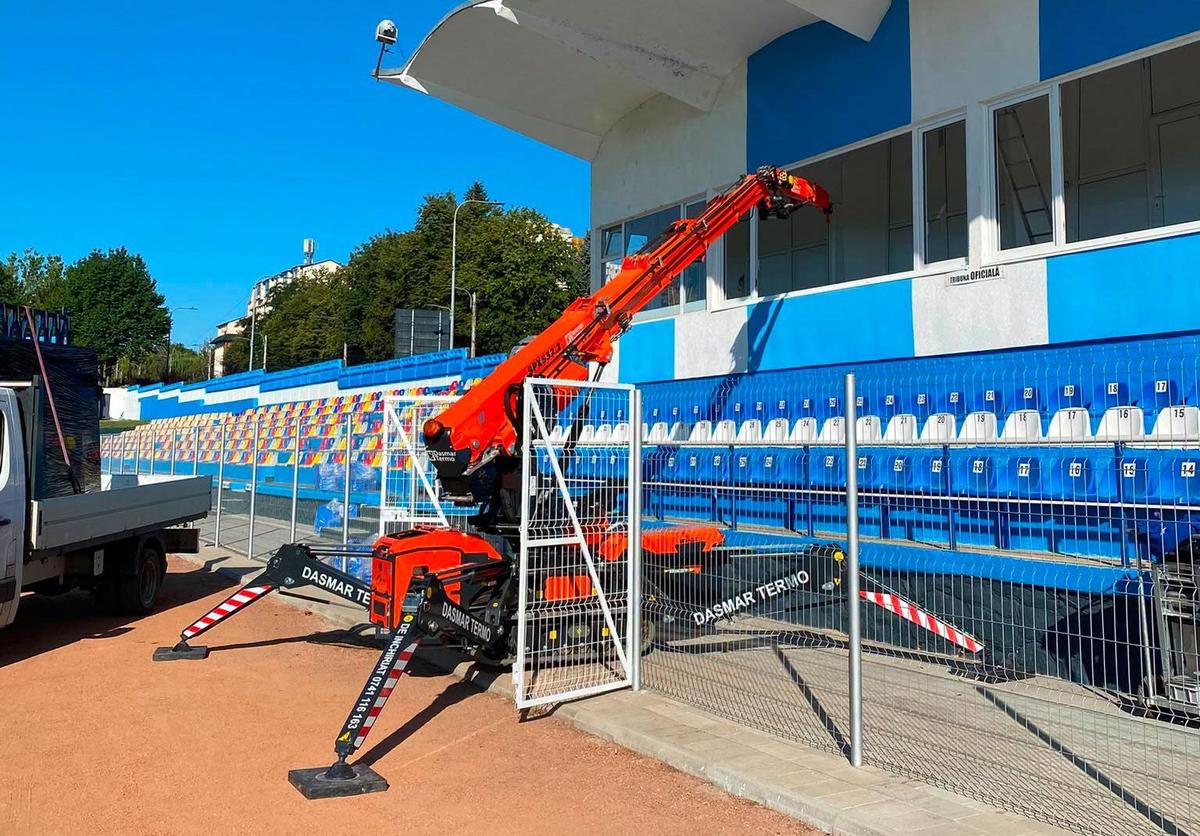 Au cosmetizat stadionul pentru Liga 2 » 3500 de spectatori s-au prezentat la primul meci