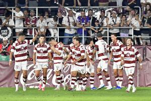 Gol în stilul lui Ibrahimovic în Rapid - CFR » Moruțan, Grameni și Dobre au combinat superb