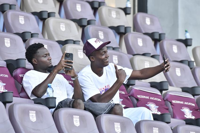 Latif Ouedraogo și Chec Bebel Doumbia, prezenți la Rapid – CFR Cluj // FOTO: Cristi Preda (GSP)