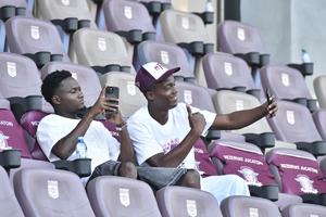 Noile transferuri ale Rapidului au sosit la București » Jucătorii au fost surprinși în Giulești, la derby-ul cu CFR Cluj