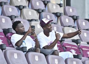 Noile transferuri ale Rapidului au sosit la București » Jucătorii au fost surprinși în Giulești, la derby-ul cu CFR Cluj