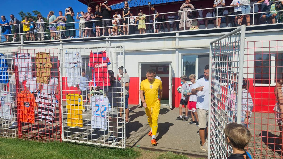 Ca în vremurile bune! Gigel Bucur, Cernat, Niculae și Gardoș au pus osul la treabă la 30 de grade! Sebastian Colțescu, primul meci la old-boys