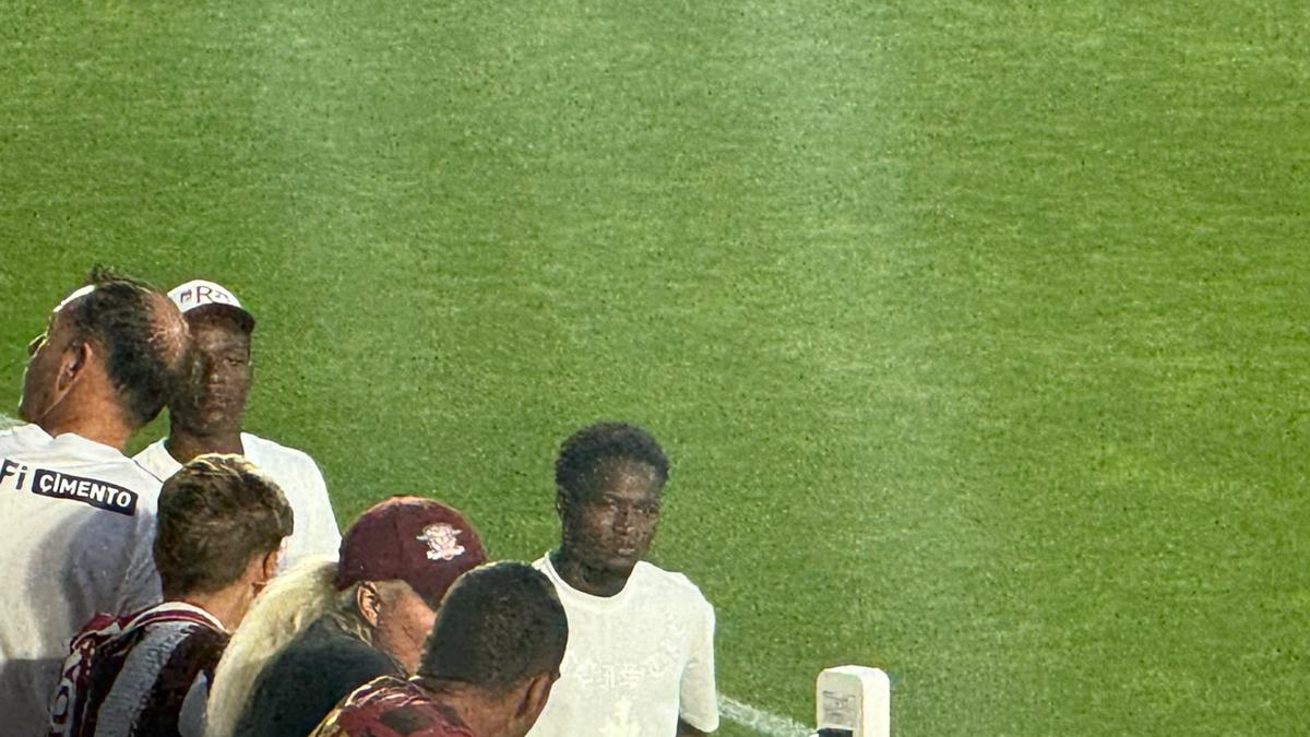 Noile transferuri ale Rapidului au sosit la București » Jucătorii au fost surprinși în Giulești, la derby-ul cu CFR Cluj