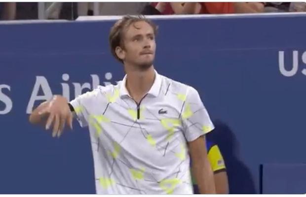 US OPEN // VIDEO Daniil Medvedev a recidivat! Conflictul cu fanii capată proporții: „Nu sunt mândru de ce am făcut”