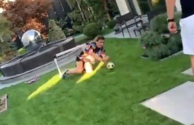 VIDEO Apără Simona! Halep a făcut plonjoane spectaculoase :)