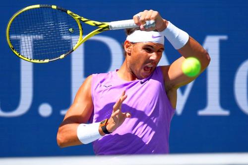 Rafael Nadal și tricoul său mov strălucitor în meciul contra lui Hyeon Chung FOTO Reuters