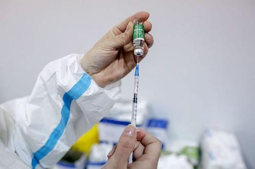 Un medic de familie este investigat de către autorități pentru vaccinarea fictivă a unor fotbaliști // foto: Guliver/gettyimages