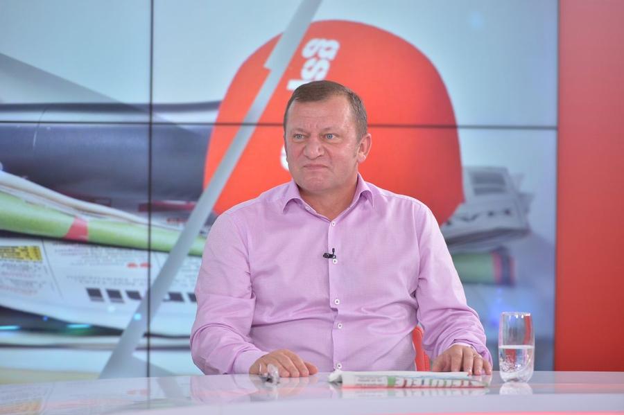 Cum au votat specialiștii pentru Jucătorul și Antrenorul lunii august: „Altă variantă nu există!”