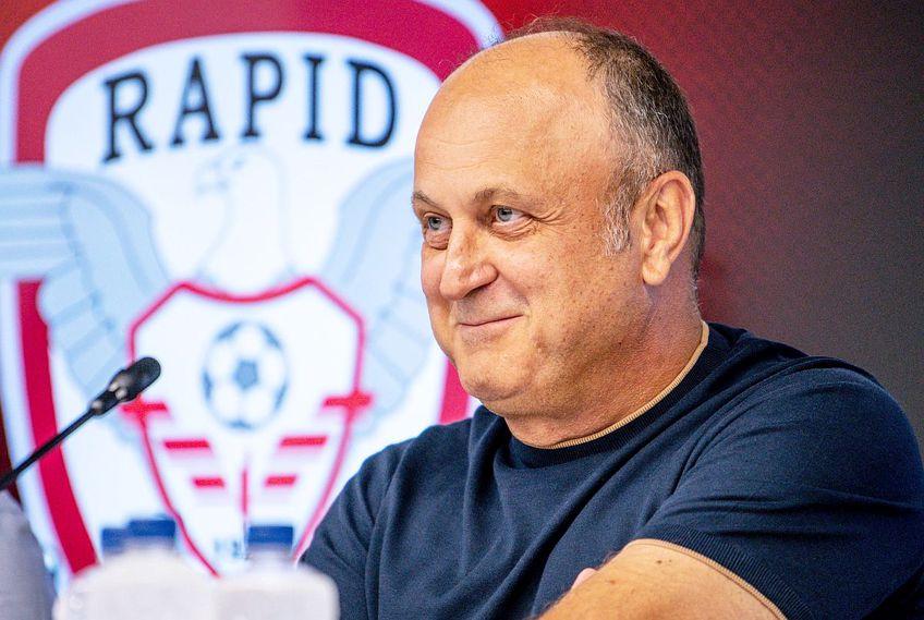 Dan Matei Șucu (16 ani), fiul principalului investitor de la Rapid, a semnat primul contract de profesionist. Va evolua la formația U17 a giuleștenilor.