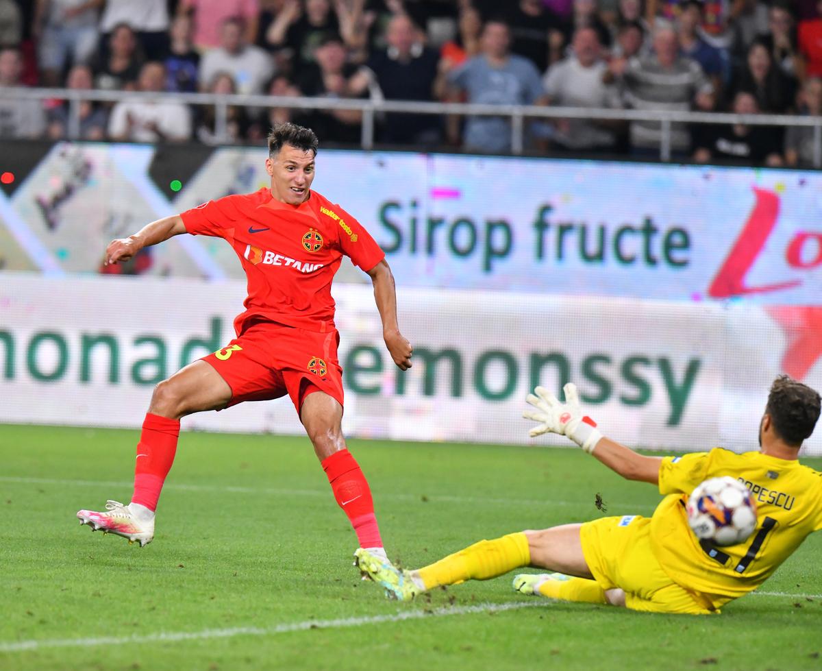 FCSB a spulberat-o pe Craiova într-o repriză » Olaru și Tavi Popescu au făcut spectacol în Ghencea