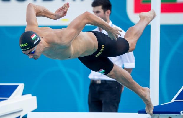 Două superstaruri ale înotului revin în circuitul mondial după ce au sărit peste Campionatele Mondiale de la Fukuoka
