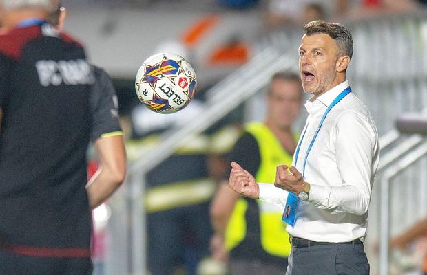 Umilit în Giulești, Burcă pregătește o schimbare importantă la Dinamo