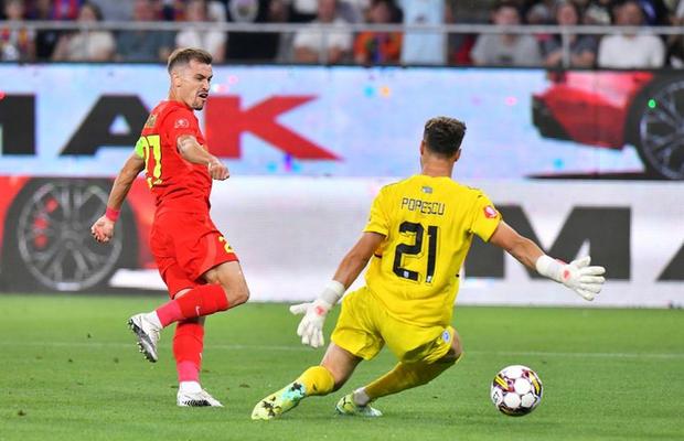 FCSB a spulberat-o pe Craiova într-o repriză » Olaru și Tavi Popescu au făcut spectacol în Ghencea