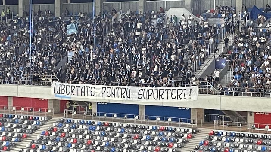 Peluza Nord, ironii la adresa CSU Craiova, CSA Steaua și un protest + Cu au afișat oltenii în Ghencea