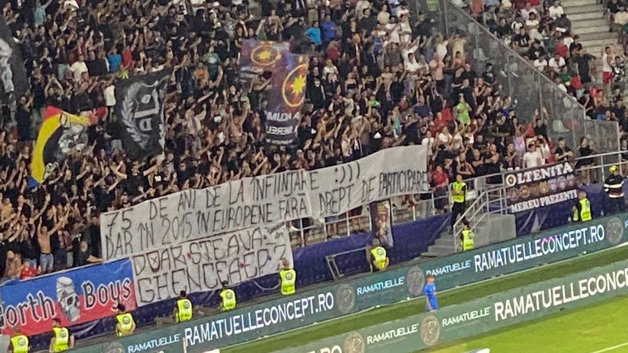 Peluza Nord, ironii la adresa CSU Craiova, CSA Steaua și un protest + Cu au afișat oltenii în Ghencea