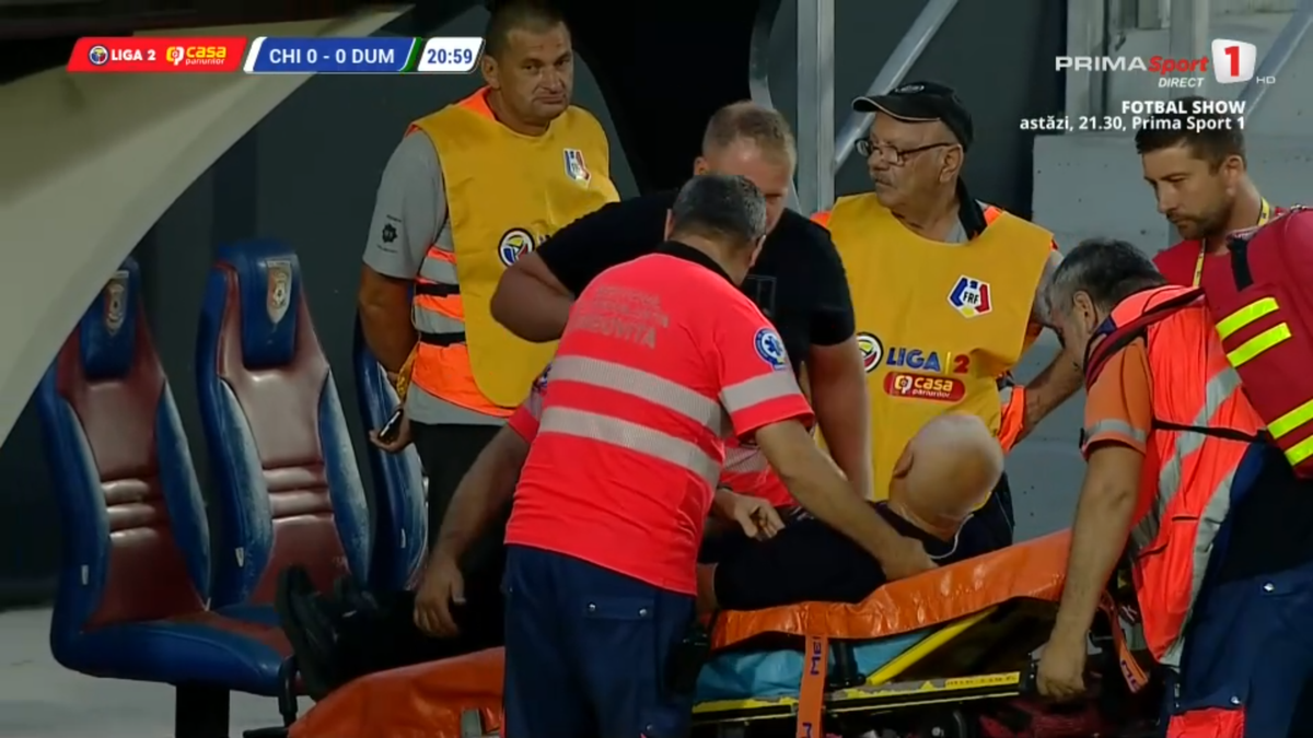 Momente de panică la meciul din Liga 2: i s-a făcut rău și a fost nevoie de intervenția ambulanței