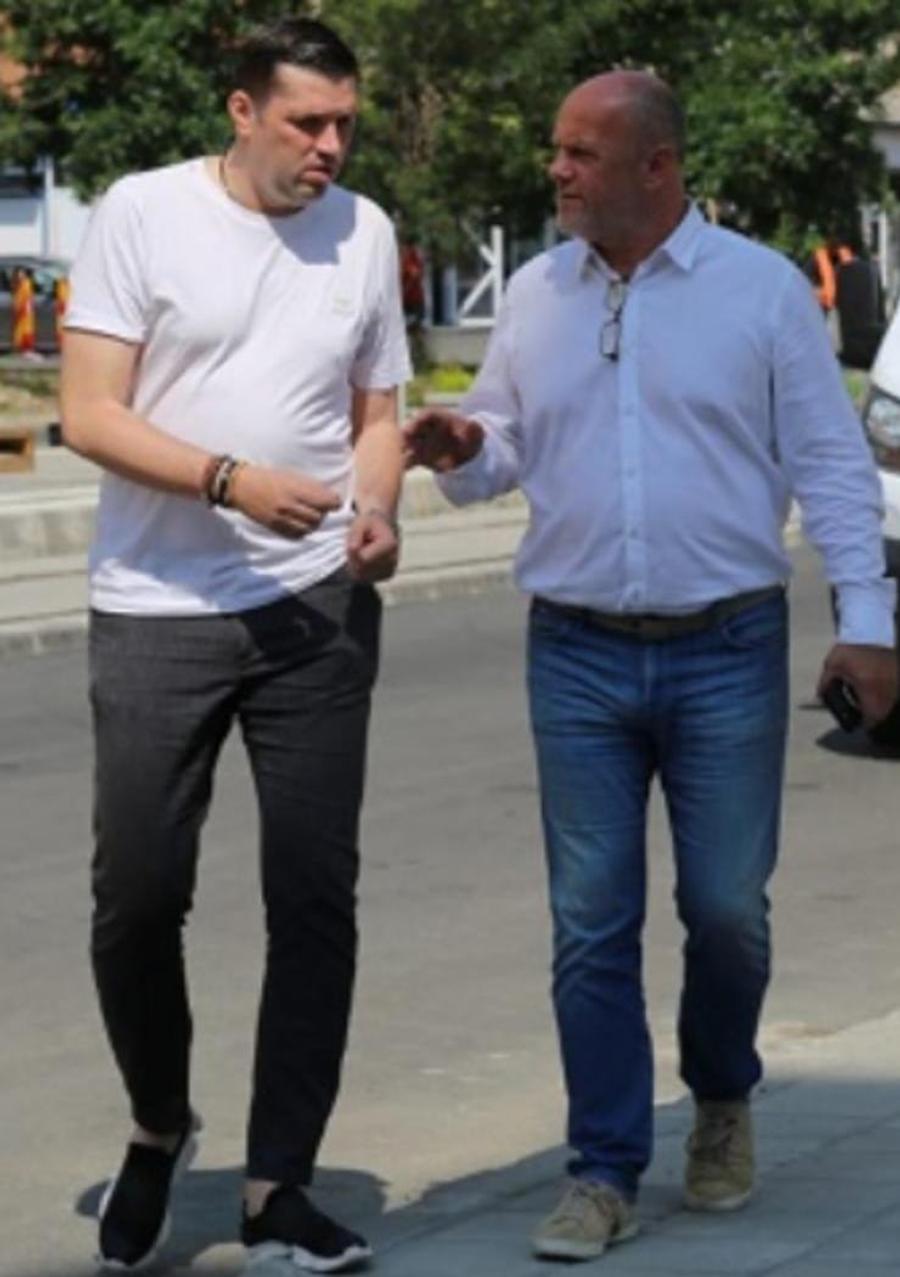 Cristi Bobar și primarul Reșiței, Ioan Popa Obiectivul declarat al Reșiței: „E normal să avem o asemenea țintă” » A preferat „Milanul din Banat”, nu CFR Cluj