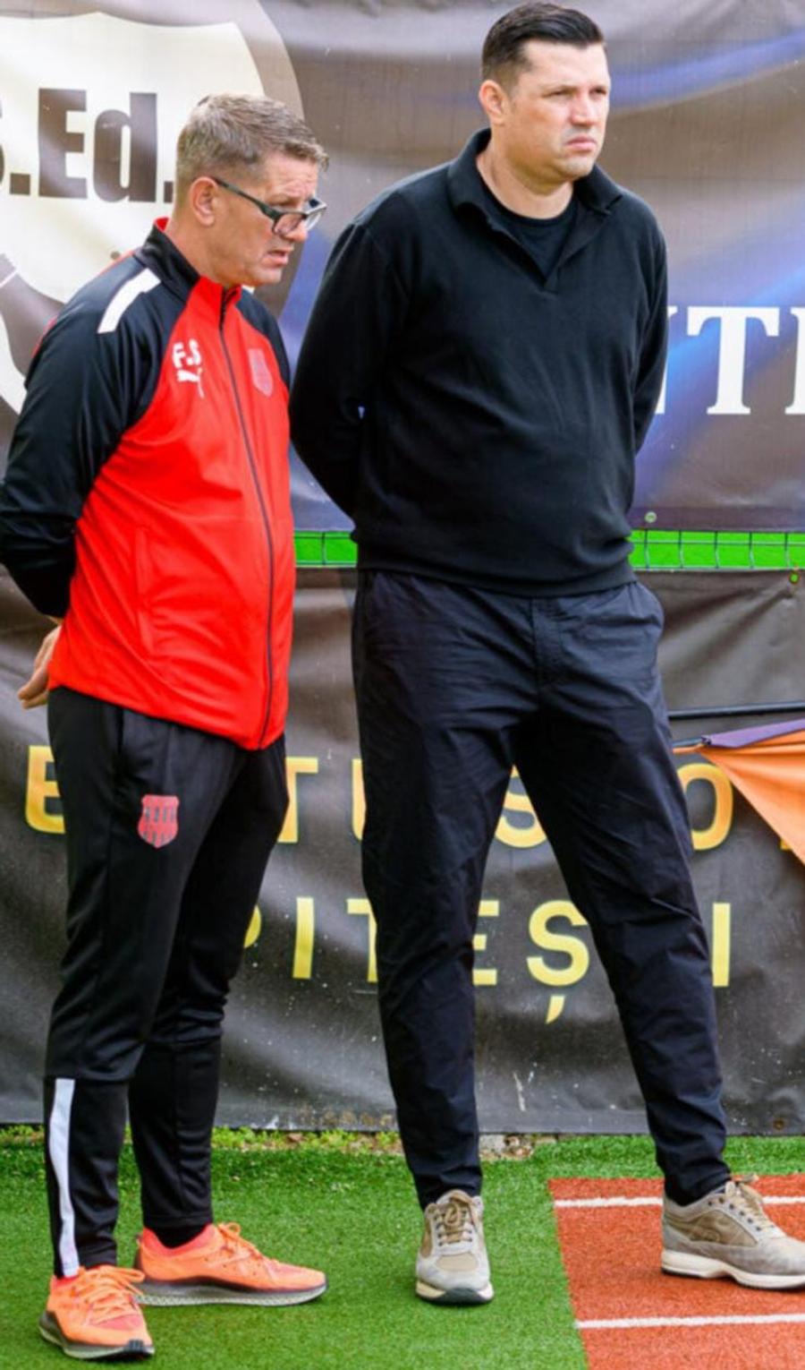Cristi Bobar și Flavius Stoican au lucrat împreună și la Dinamo, când „câinii roșii” au încheiat sezonul 2013/2014 pe locul 4 în Liga 1 Obiectivul declarat al Reșiței: „E normal să avem o asemenea țintă” » A preferat „Milanul din Banat”, nu CFR Cluj