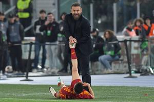 Dan Șucu transferă un internațional la Genoa! » I-a fost coechipier patru sezoane antrenorului Daniele De Rossi