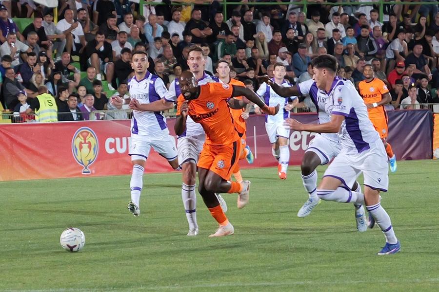6 detalii de la FC Argeș - FCSB: „ritualul” ales de roș-albaștri după ultimele evenimente din club + Baciu s-a oprit din indicații pentru un dialog plin de ironii