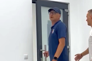 Leo Grozavu, scandal la conferința de presă, după eșecul din Cupa României Betano » A amenințat că pleacă de la Chindia după nici o săptămână