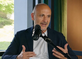 Motivul plecării susținătorulul lui Cristi Chivu » Inter s-a zgârcit la 200.000 de euro pentru directorul său sportiv