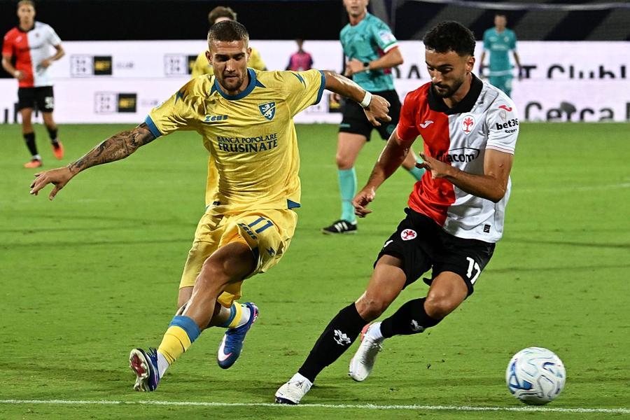 Daniel Bîrligea, la meciul de debut în tricoul celor de la Frosinone // foto: Imago Dan Petrescu i-a răspuns la telefon lui Becali și i-a dat vestea de 3,5 milioane de euro: „Așa mi-a zis”